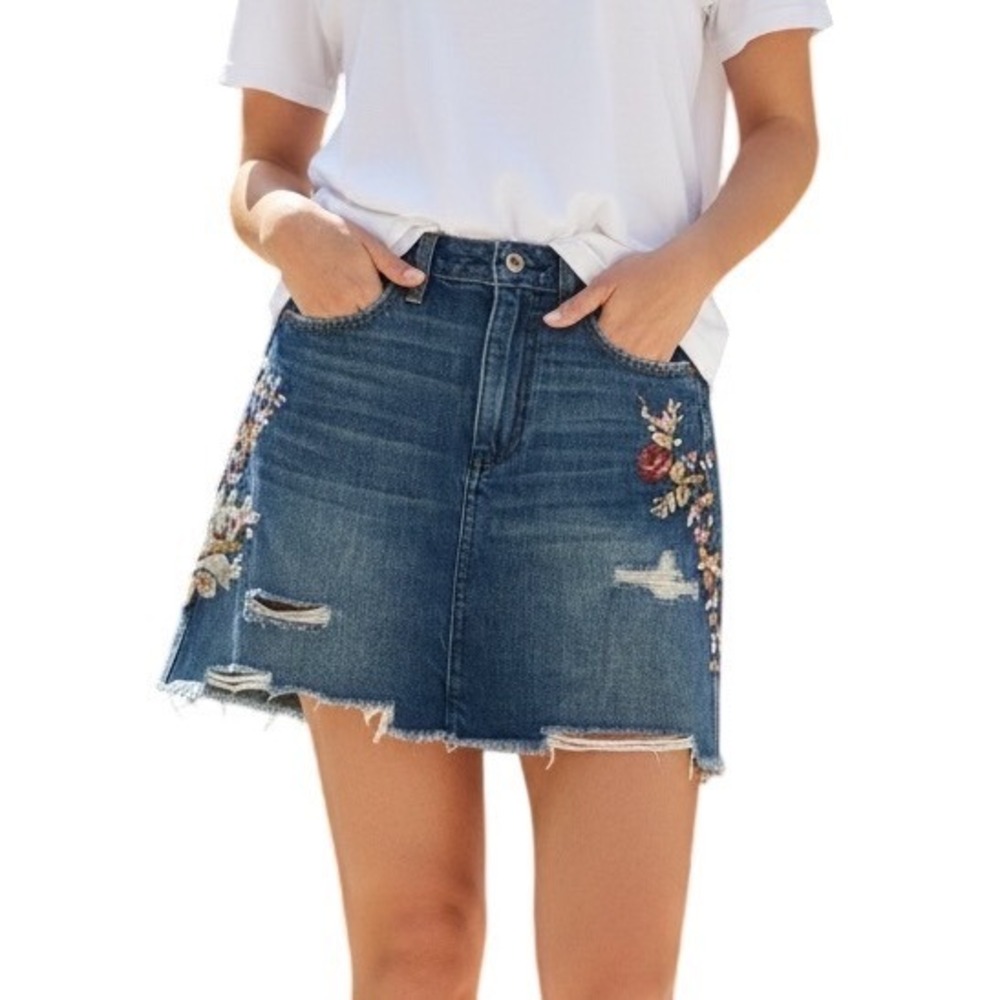 Abercrombie & Fitch Floral Embroidered Denim Mini Skirt Size 26